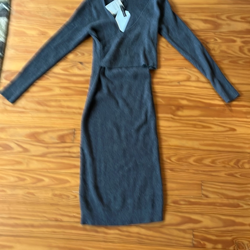 Leith faux wrap charcoal gray sweater dress in size xxs
Brand new with tags